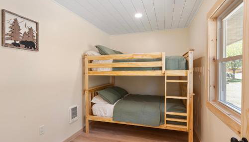 Squam Waterfront 2 bed 2 bath (Suite 3) - Foto 4