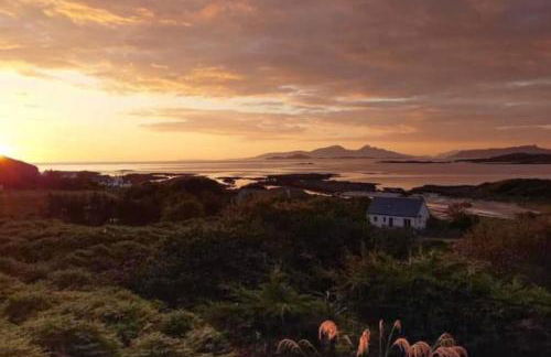 Dondie's House, Kilchoan - Photo 1