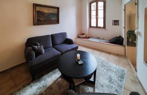 2 Bedroom Amazing Home In Servian - Foto 10