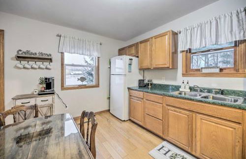 Lake Luzerne Home with Fire Pit on Hudson River - Foto 36