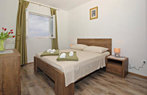 Apartment Milenka - Four Bedroom Apartment with Terrace - Photo 22