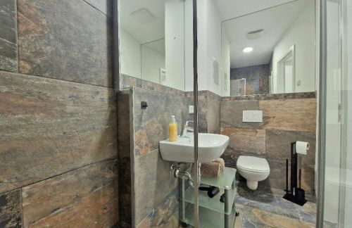 HappySide Travel & Work #2 o WLAN o 4 Einzelbetten - Foto 3