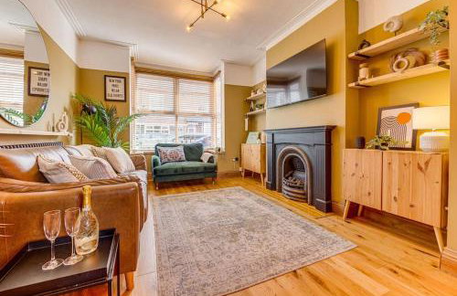 Boho Beach House Hot Tub, 3 Bedroom - Foto 2