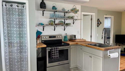 Cozy LAKE ONTARIO WATERFRONT Breathtaking Views! - Foto 5