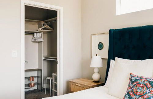 Modern Comfort w Mountain Views - Pet-Friendly - Foto 22