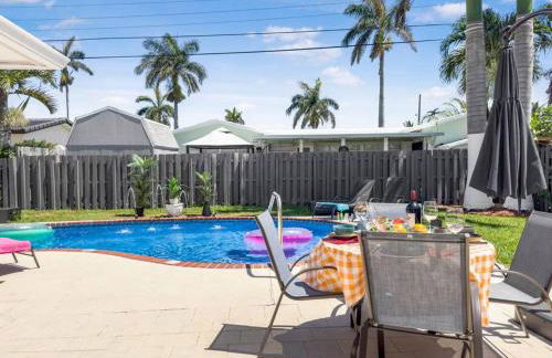 Amazing Home w Heated Pool 8 mins to the Beach - Foto 45