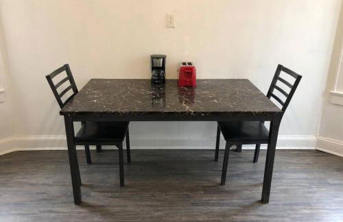 Spacious 2-bedroom apartment with 1-bathroom and private street entrance, MetLife Stadium FIFA World Cup 25 minutes away - Foto 6