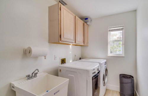 Port St Lucie Canal-Front Home with Heated Pool! - Foto 22