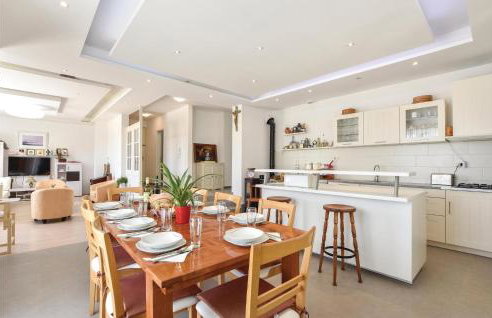 Nice Home In Zrnovnica-Split With Sauna - Foto 3