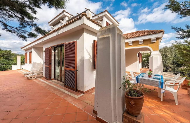 Amazing Detached Villa for 8 Guests Near Stintino - Photo 1