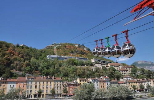 GRENOBLE SUD VARCES Suite privatisée au pied des Montagnes - Foto 32