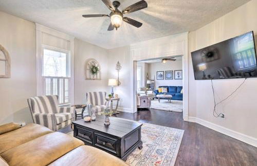 Renovated Farmhouse w Mountain Views and Fire Pit - Foto 11