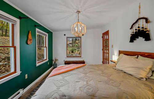 Stone Cabin on Valley View - Firepit & Hot Tub - Foto 16