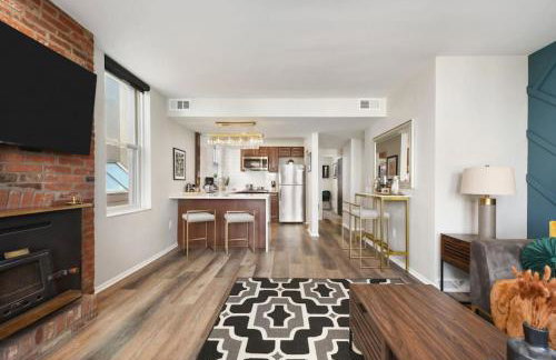 HostWise Stays - Grandview Balcony with Stunning Skyline Views - Foto 36