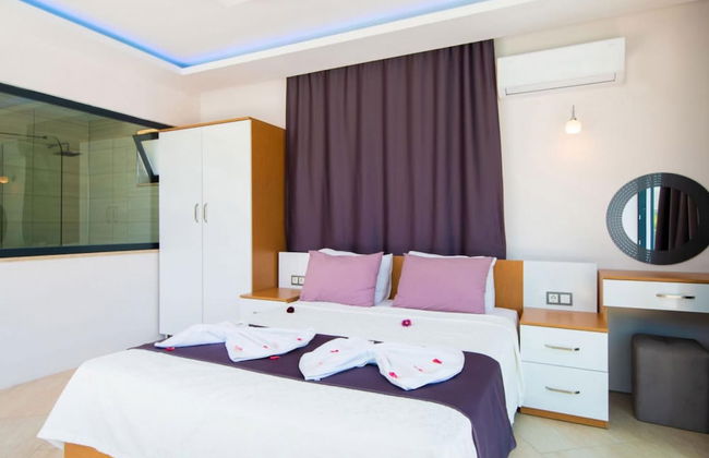 Dreamy Villa With Private Pool and Jacuzzi in Kas - Foto 18