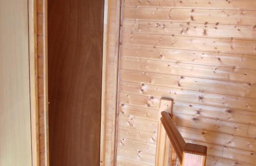 Chalet authentique au cœur de la nature près de Super Besse - FR-1-814-143 - Foto 5