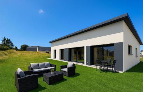 Awesome Home In Creances With Wifi - Foto 1