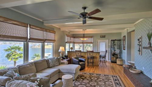 Quiet Lakefront Retreat with Boat Ramp and 2 Docks - Foto 5