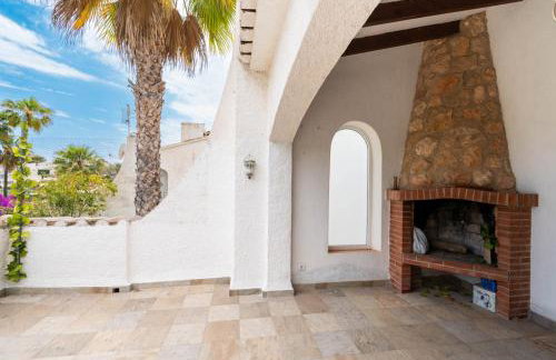 Detached House Big Terrace, Few Steps Away from the Beach, Paddel, MiniGolf, BBQ - Foto 3