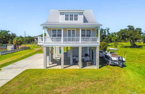 Walk to Beach Oceanfront Home with Outdoor Kitchen - Foto 38