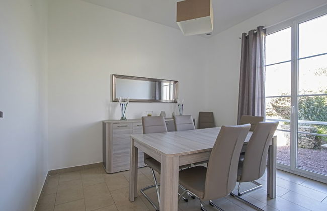 Spacious Holiday Home in Aure sur Mer With Garden - Foto 59