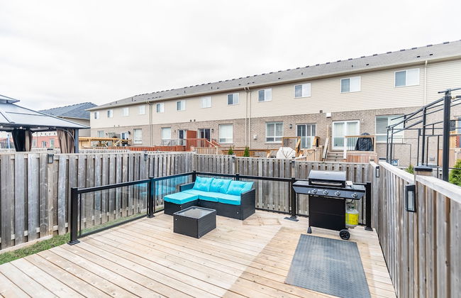 GLOBALSTAY. Modern 3-4 Bedroom Town - Photo 58