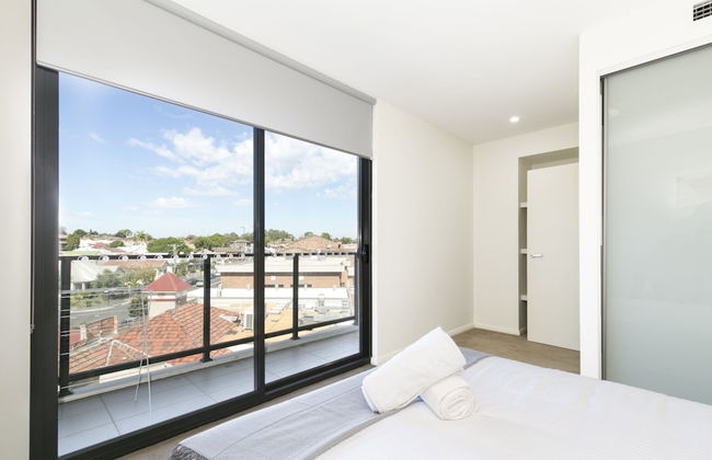 Cozy Home in Parramatta CBD - Photo 2