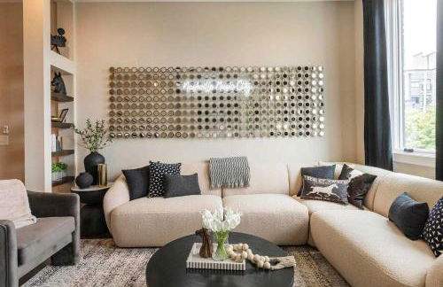 Brand New Elegance Rooftop Views of Nashville - Foto 2