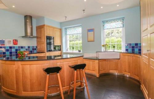 The Vicarage - Grand Country House, Walking Distance to Padstow and with Pub Across the Road - Foto 10