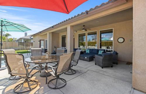 Spacious 4BR 3BA Home KING Suite Pool Sleeps 8 - Photo 26