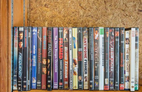 Creekside Cabin with Hot Tub-Fireplace-Pool Table - Foto 22