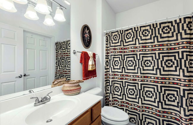 Panoramic Sunset Escape Waterfront Condo for 7! - Photo 18