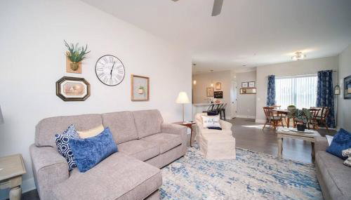 Main Floor Cozy 2 Bedroom Condo in Bettendorf - Foto 1