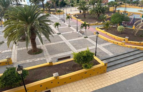 Melo Home Vecindario-Near AirPort-Elevator-Garage - Foto 34