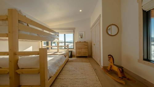 Wilderness Club Nest - Modern Cabin Retreat for 9 with Hot Tub - Foto 4