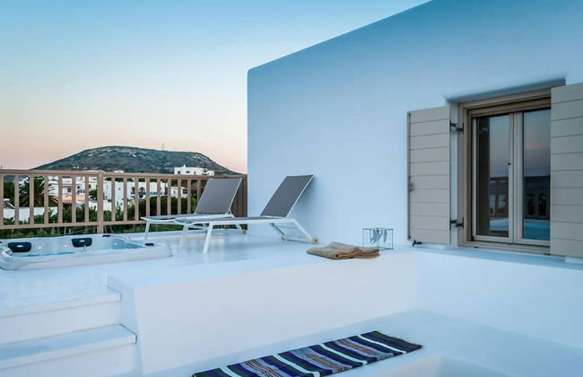 Milia Gi Suites - Photo 36