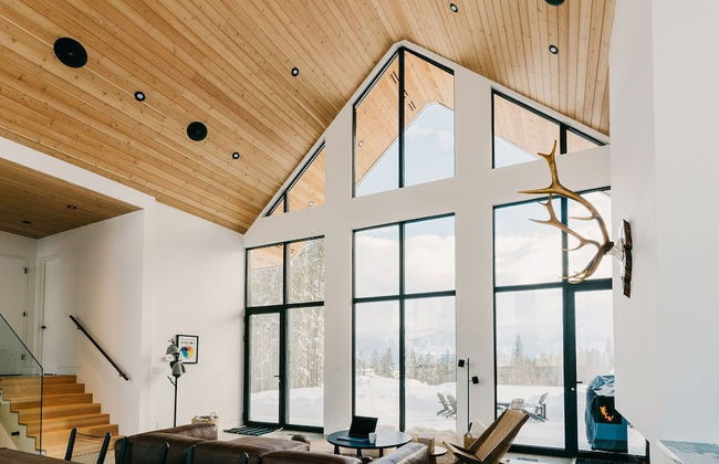 The Alder By Revelstoke Vacations - Photo 12