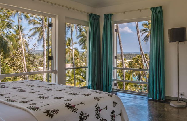 Spectacular Hilltop Beach Villa Located Next To A Surf Break - Photo 20