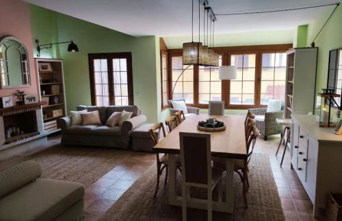 Alojamiento entero G&G con piscina - Foto 1