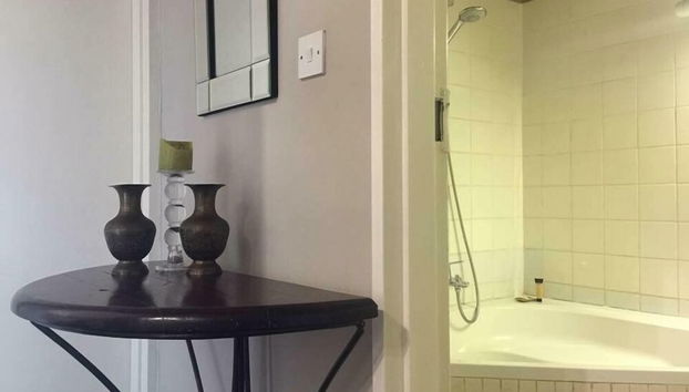 Harare City 1-bed Apartment - Foto 5, Zona de estar