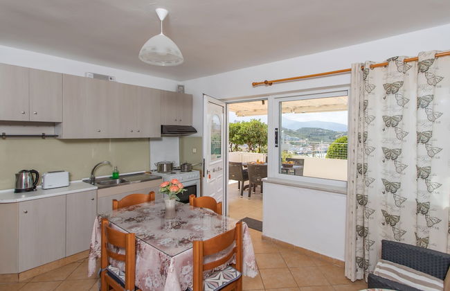 Manos Apartments - Photo 22