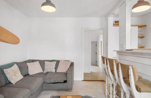 Beach-Style Flat 2 Min Walk to Tolcarne Beach - Foto 9