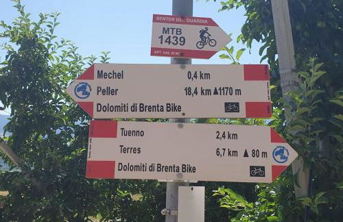 Living with style between mountains & apple orchards - Foto 37