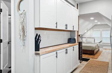 Unique BOHO Ohio City Loft Apt - Foto 24
