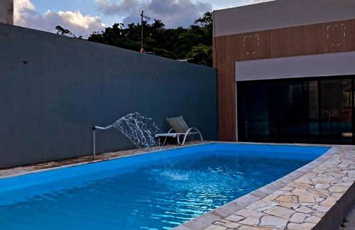 Casa com piscina, próximo a ilhabela - Foto 1
