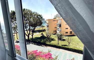 Beachfront Design LUX Studio Apartment - Photo 18