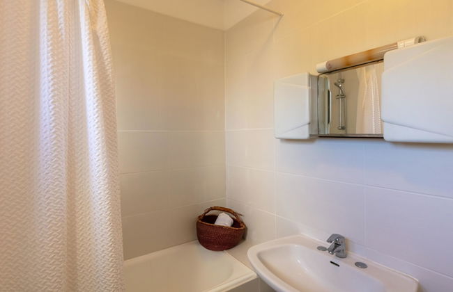 1 bedroom Apartment in Carqueiranne with terrace - Photo 13