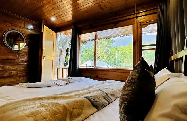 Hollywood Camps and Restaurant Bir - Foto 11