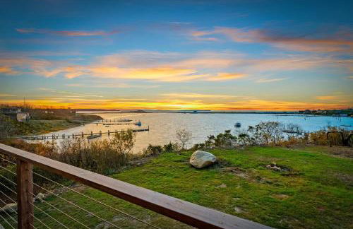 Cuttyhunk Waterfront - Private Beach & Patio - Foto 63