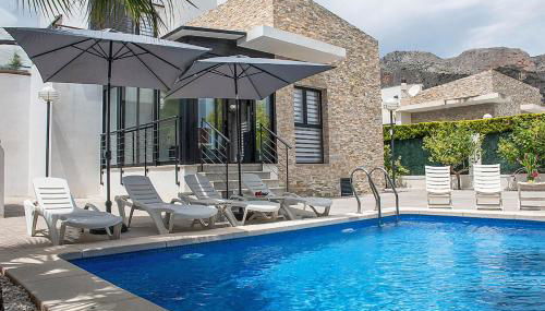 Modern villa with a private pool - Foto 2